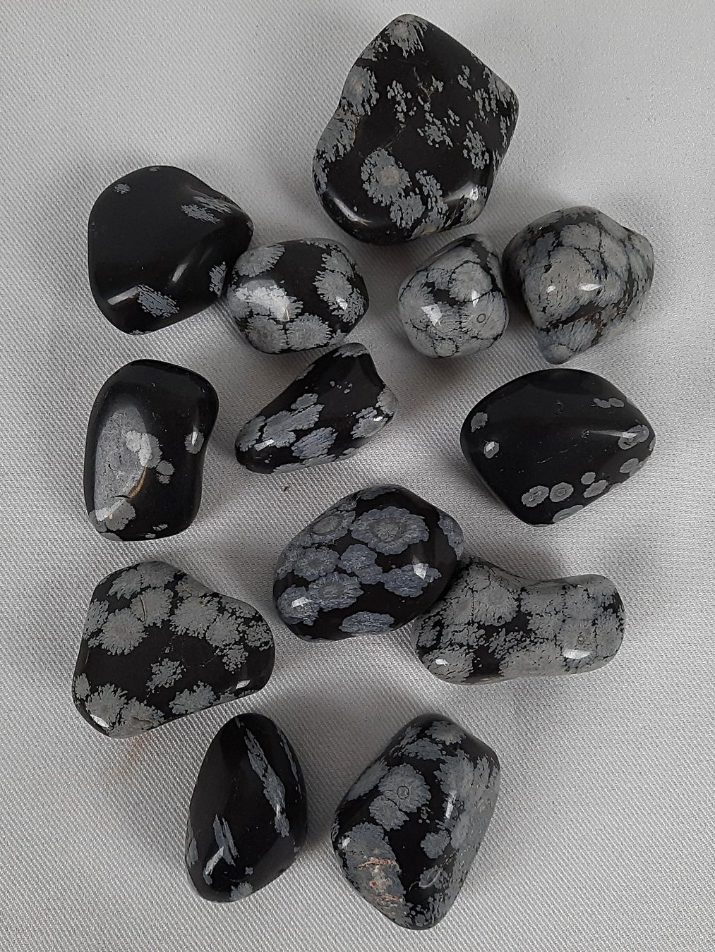 Minerali & Pietre curative: Schneeflocken-Obsidian – Usato da Beinwil am See venduto da Restwert_Beinwil
