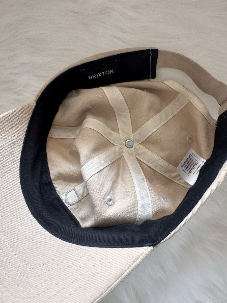 Brixton Motorcycles Copricapi, berretti & cappellini: Kappe HUT Brixton beige //  One Size – Usato da Gibswil venduto da Engelsgleich 1