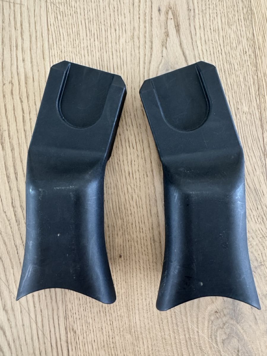 Cybex Unità & Adattatore: Cybex Adapters for Cybex Priam Stroller good condition – Usato da Neuheim venduto da UkoTerpuh