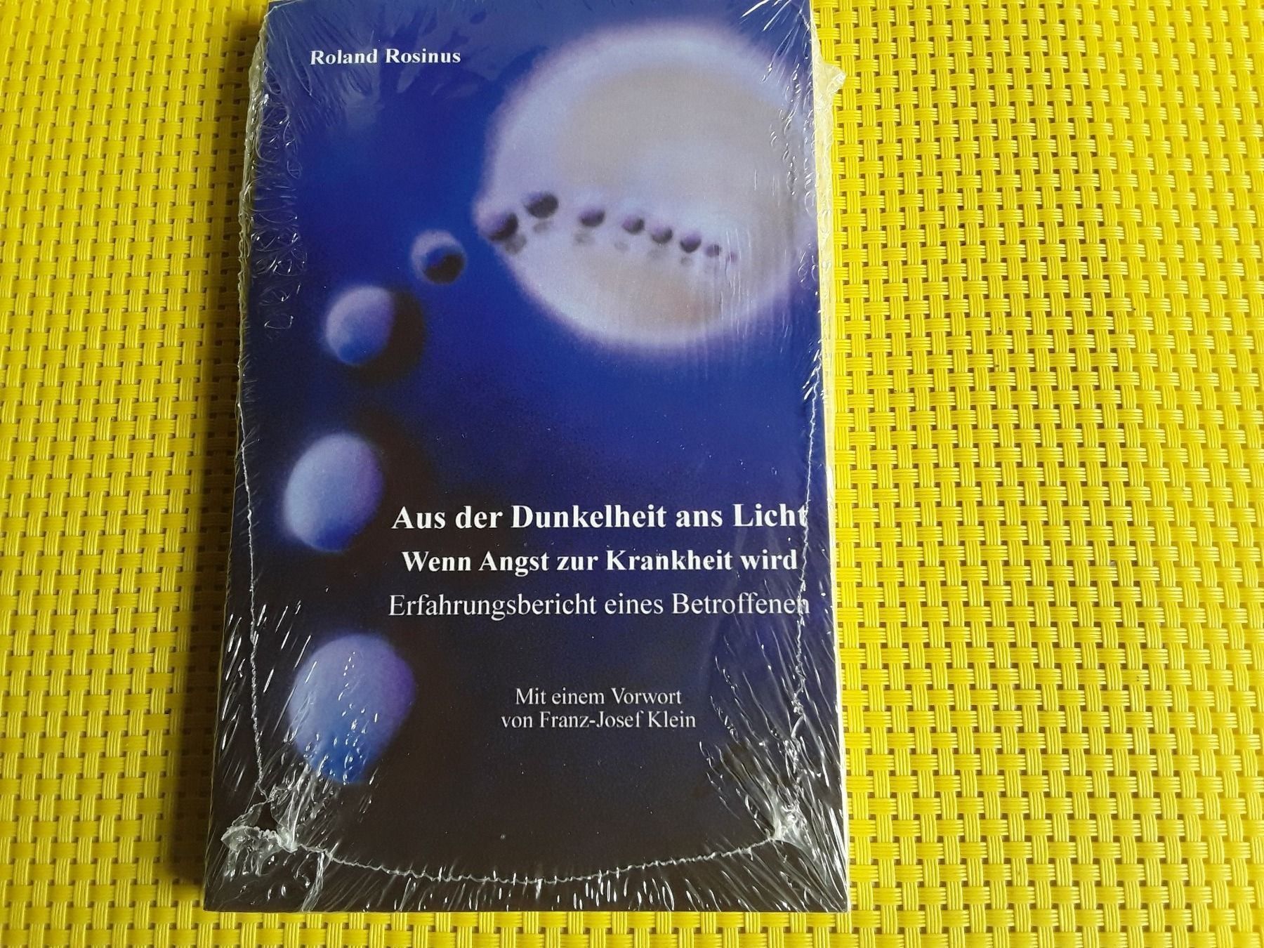 Bücher: Aus der Dunkelheit ans Licht – Neu und originalverpackt aus Rebstein von Buchsi03