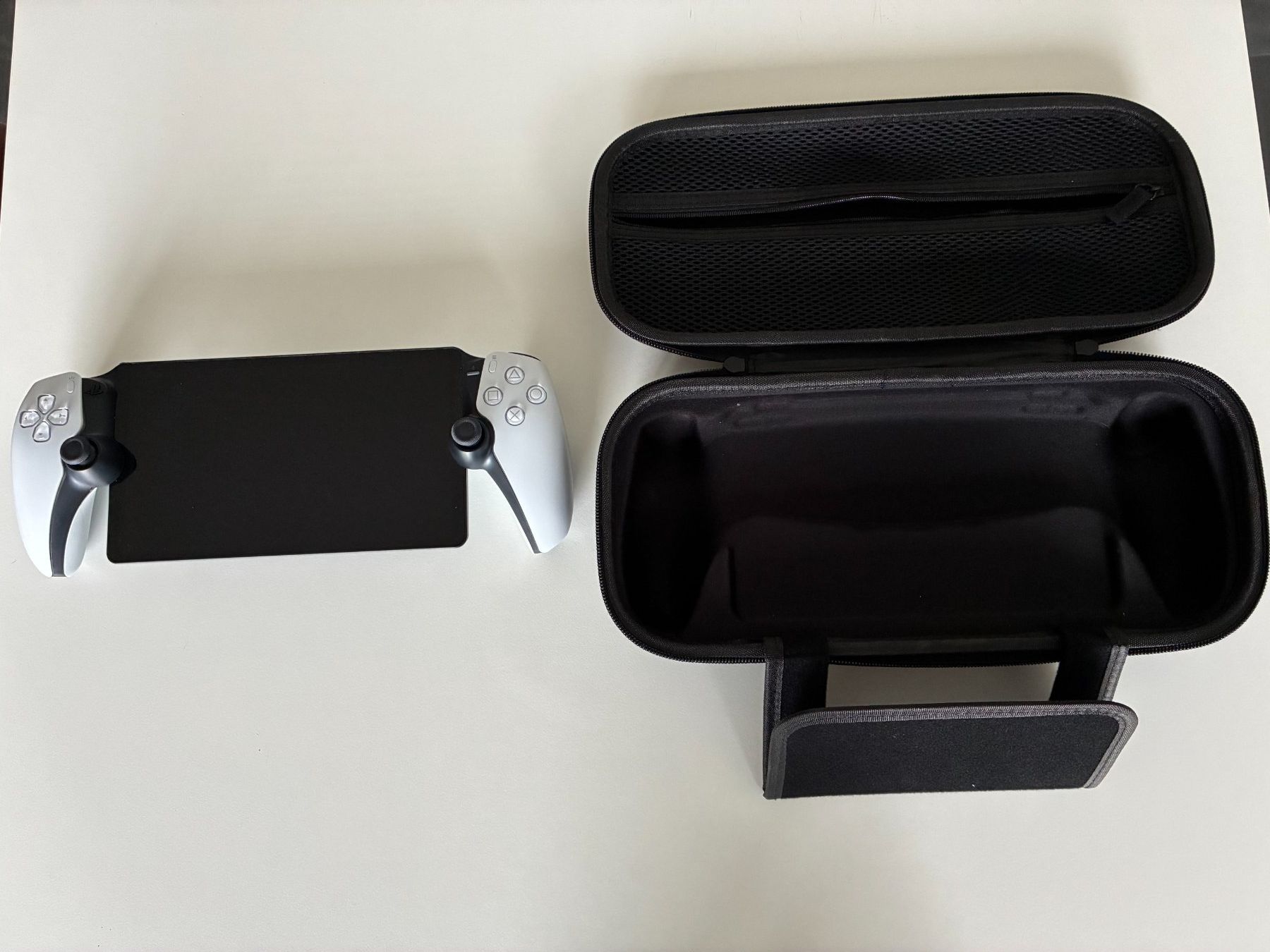 Sony Console: Playstation Portal + Hülle – Usato da Zollbrück venduto da tha_c5mm 3