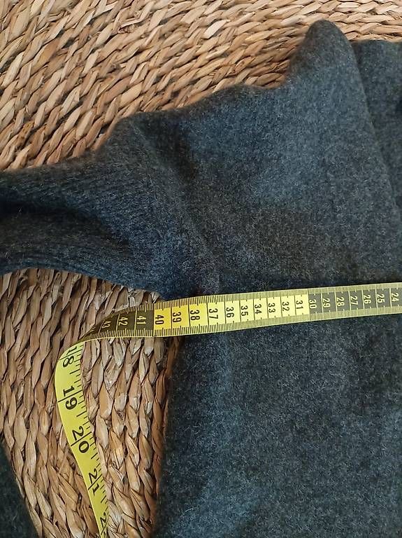 Giacche: Merino-Kaschmir-Cardigan von She – Usato da Zürich venduto da Melianea 2
