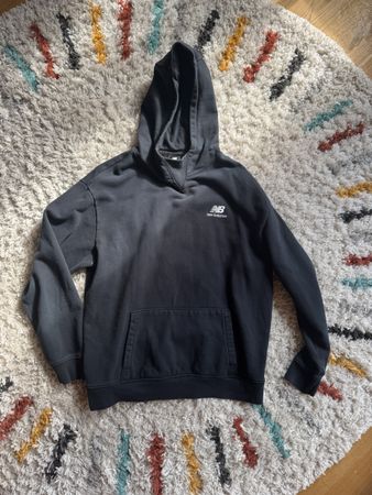 NEW BALANCE HOODIE