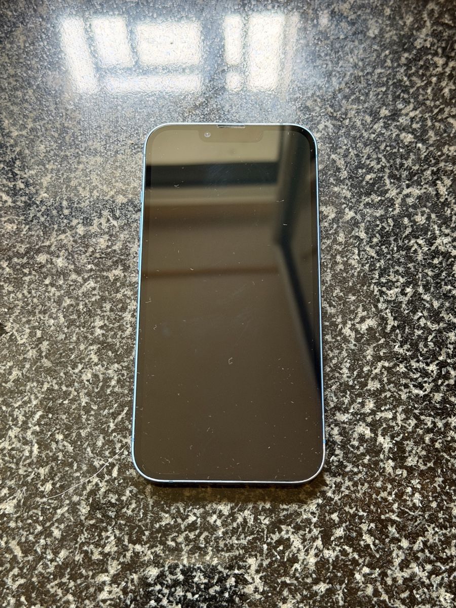 Apple Telefoni cellulari / Smartphones: iPhone 13 128gb – Difettoso da Lausanne venduto da Planet_Faisceaux