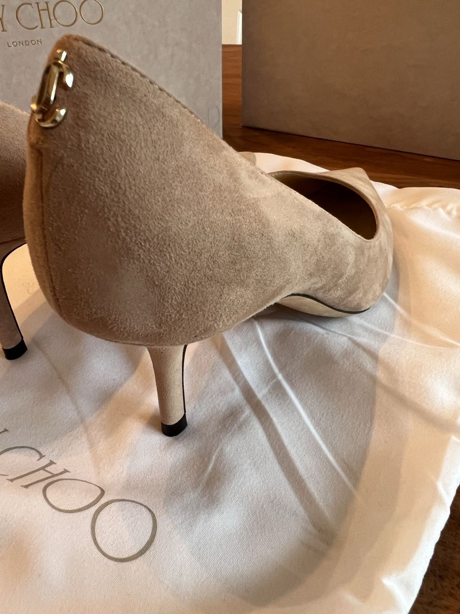 Scarpe da donna: Jimmy Choo Pumps Gr. 36 Wildleder beige – Usato da Basel venduto da Peonia2010 4