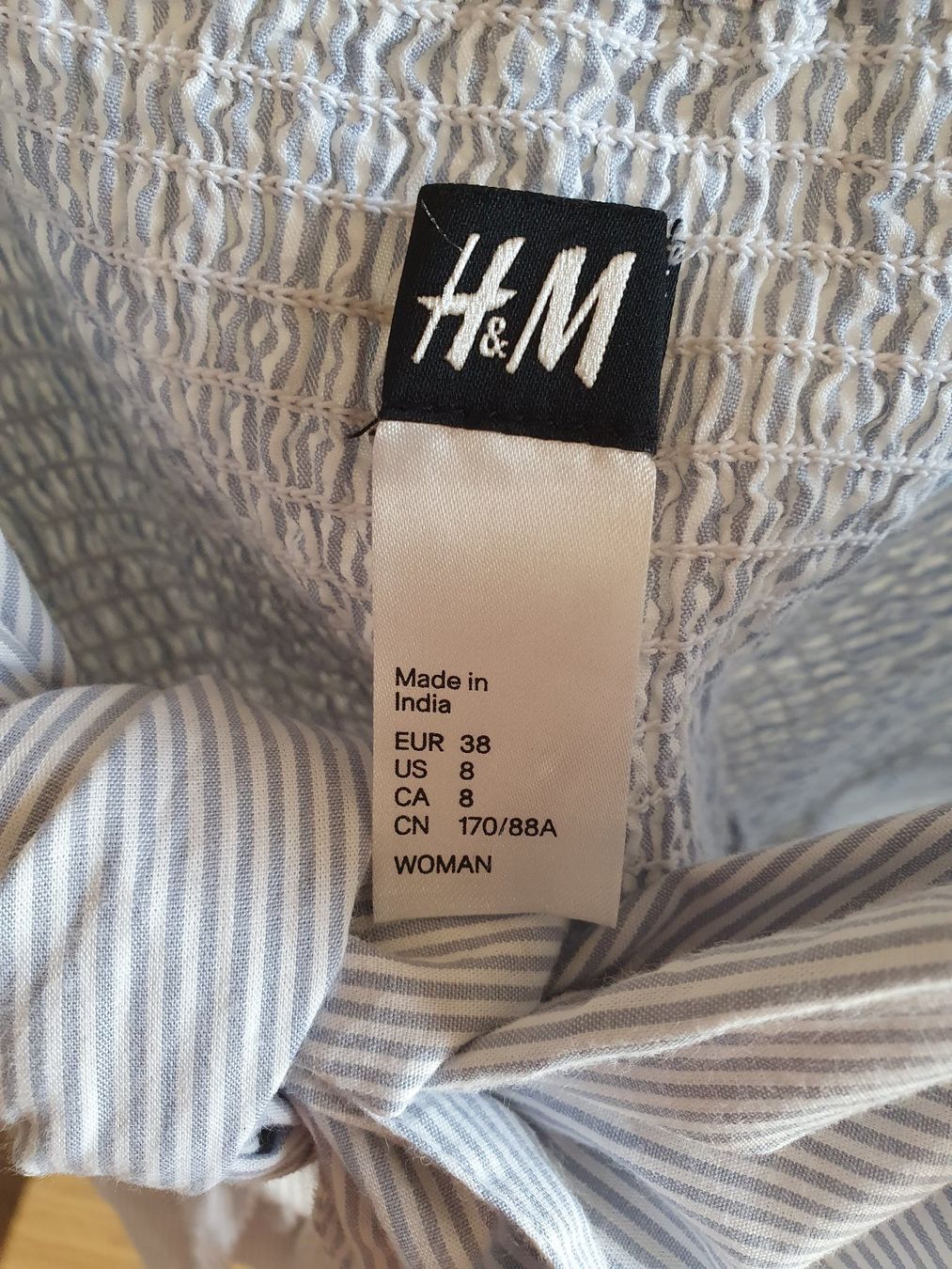 Top: Gr.38 Top Baumwolle / H&M – Usato da Neunkirch venduto da M.Costa1 4