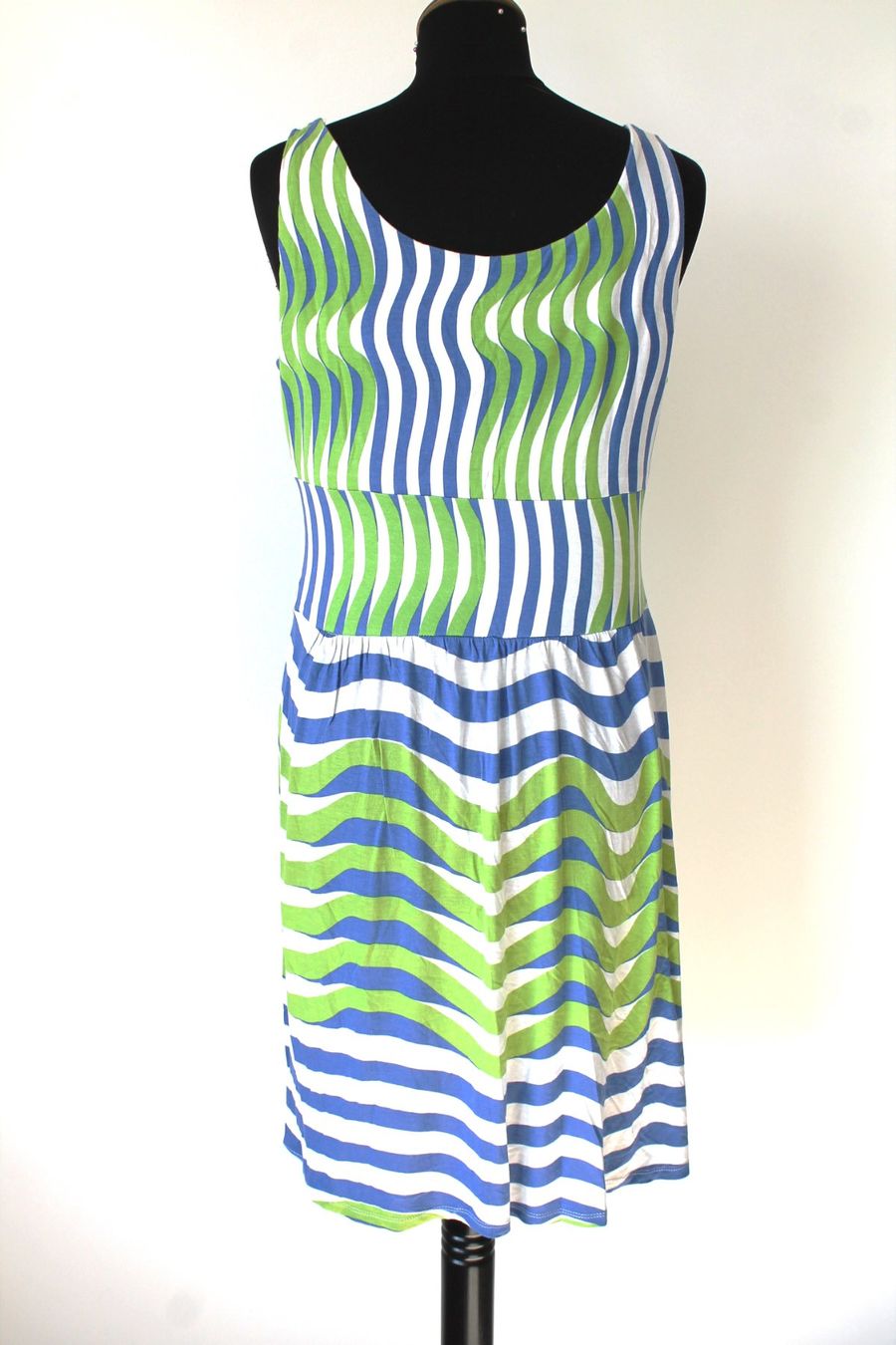 Desigual Vestiti: Robe DESIGUAL taille L – Usato da Chez-le-Bart venduto da jasse 1