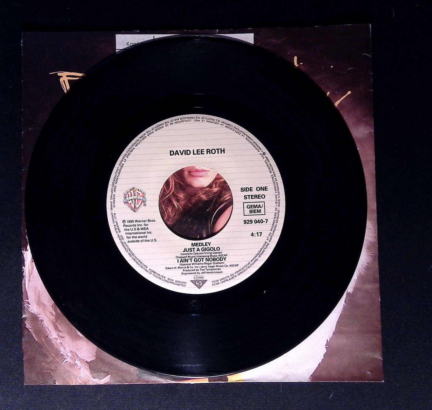 Schallplatten: David Lee Roth - Just a Gigolo 7 Single – Gebraucht aus Russo von  2