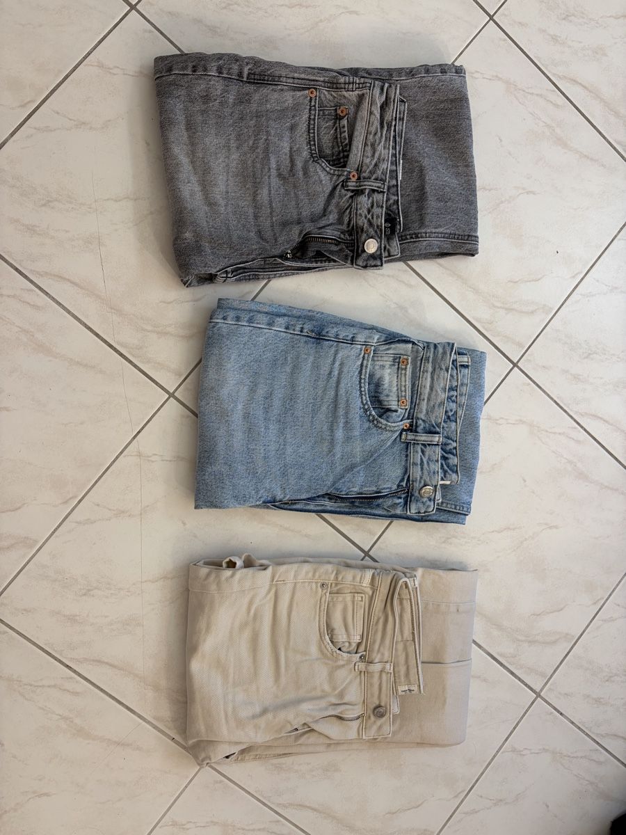 Kleiderpakete: Baggy Jeans 3x – Gebraucht aus St. Gallenkappel von fla_5lm9 1