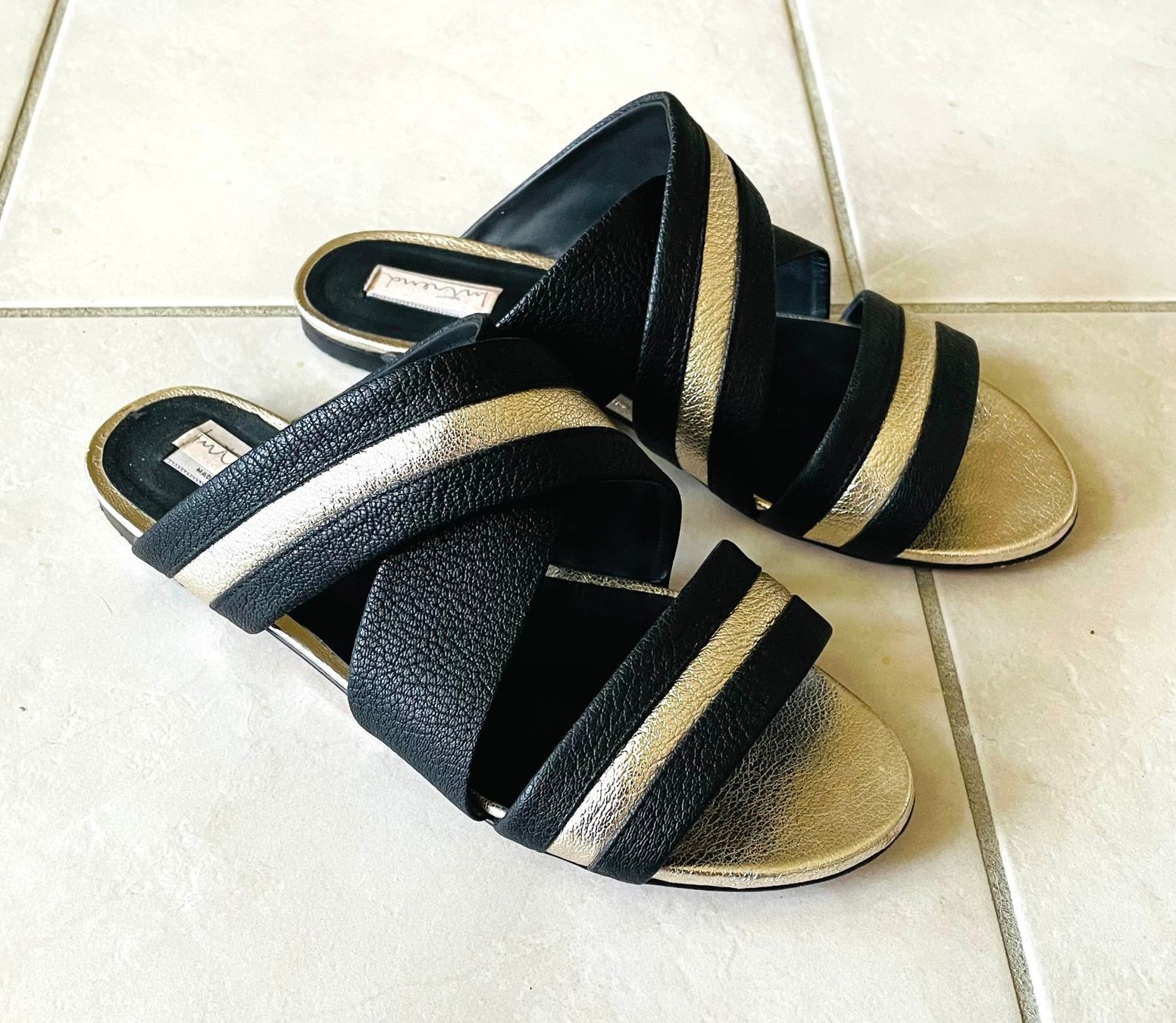 Max Mara Scarpe da donna: MAX MARA Sandalen, Mules – Usato da Etoy venduto da Airesun