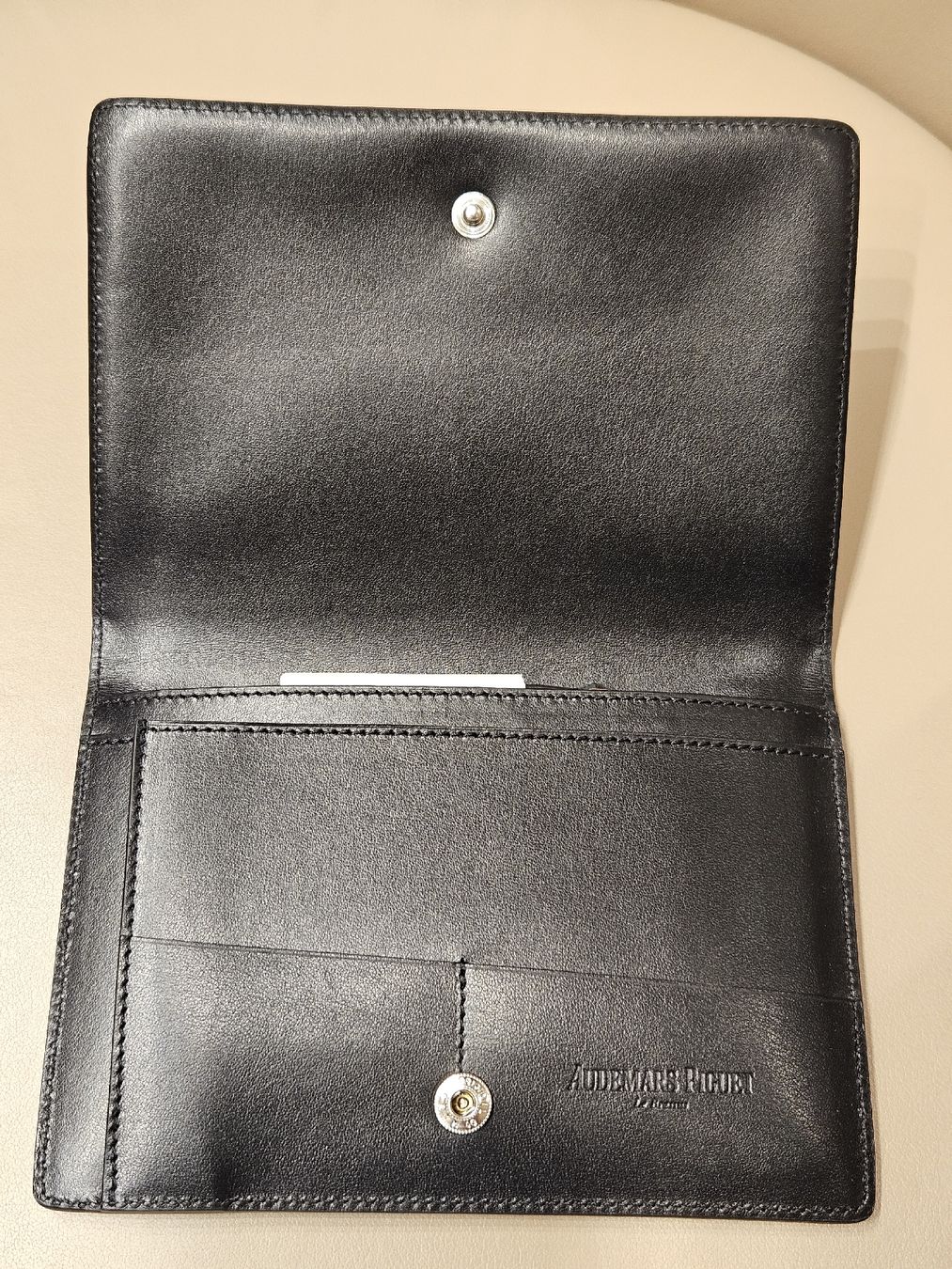 Altro in  Abbigliamento & Accessori: Audemars Piguet Reiseetui – Nuovo e nell'imballaggio originale da Kilchberg ZH venduto da MMS80 3