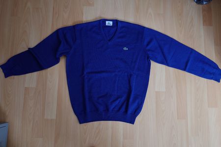 Lacoste Pullover S gebraucht kleines Loch