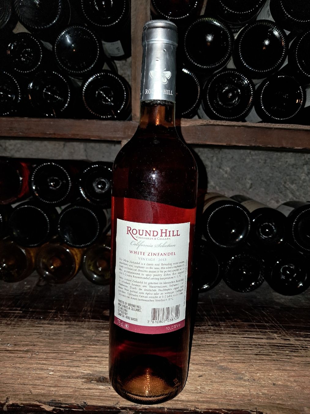 Wein: Round hill selection white zinfandel rosé 2013 – Neu und originalverpackt aus Le locle von juliensaran 4