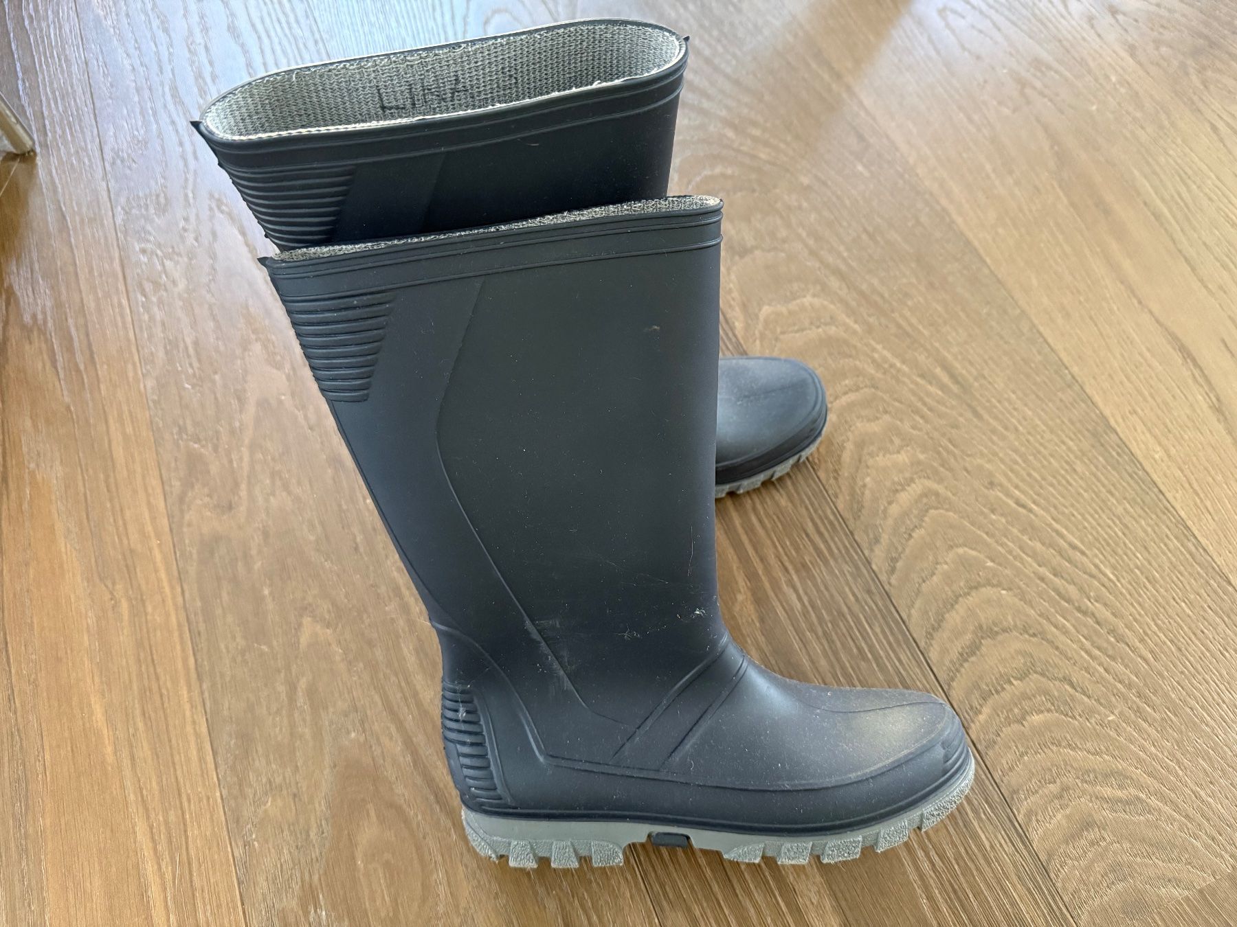 Schuhe für Jungen: Gummistiefel Gr. 36 – Gebraucht aus Winterthur von tanscha