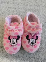Hausschuhe Minnie Mouse rosa Herzmuster Grösse 27-28