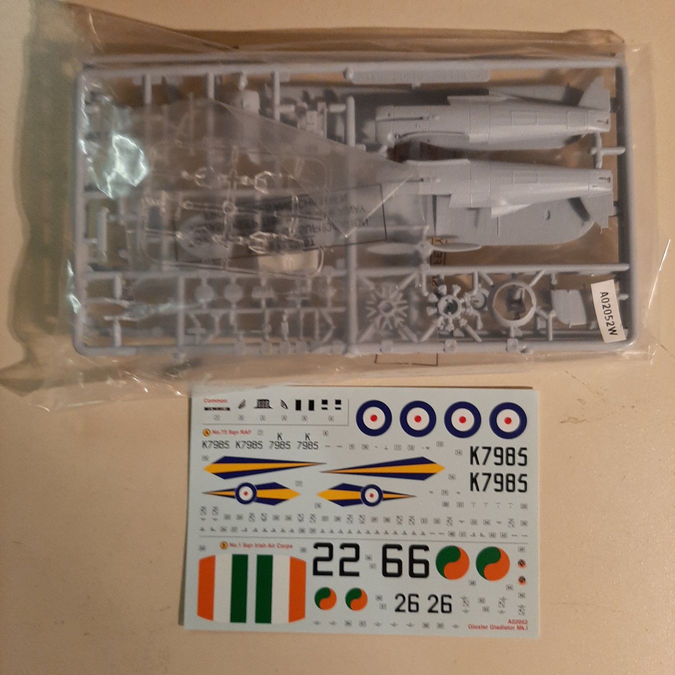 Airfix Kit di modellismo & Modellini statici: 2152 ... Gloster Gladiator Mk I ... Airfix 02052 – Nuovo (secondo la descrizione) da Bonstetten venduto da Benibanny59 4