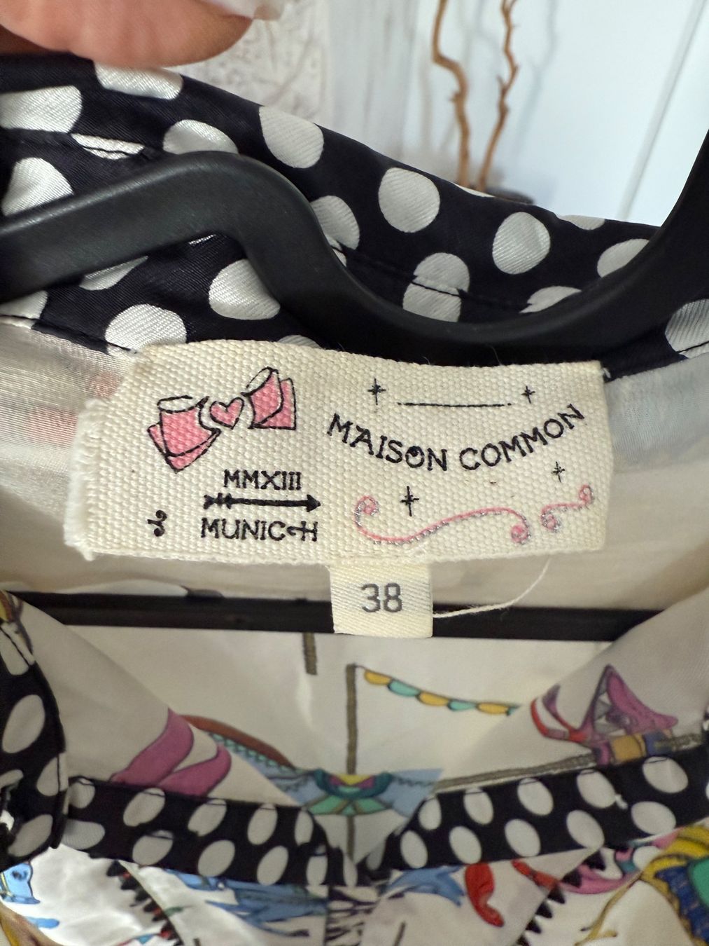 Camicette: Maison Common Bluse Gr. 38, Karussell-Print, Sommerlich – Usato da Rorbas venduto da sei_9qyv 2