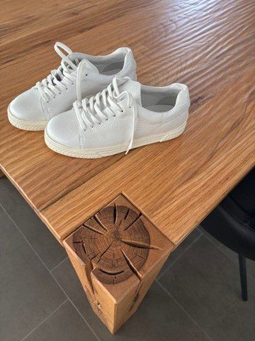 Damenschuhe: Sneakers low weiss Marke Musk – Gebraucht aus Wohlen AG von CarusoGrand 1