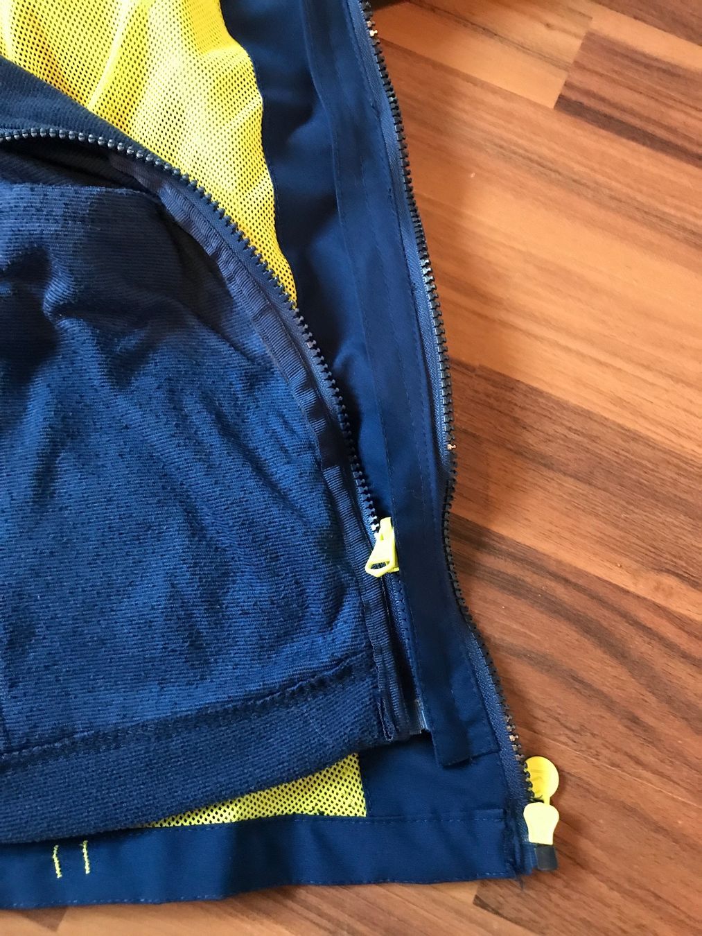Jacken & Mäntel: Regenjacke Gr. 158 – Gebraucht aus Dozwil von  6