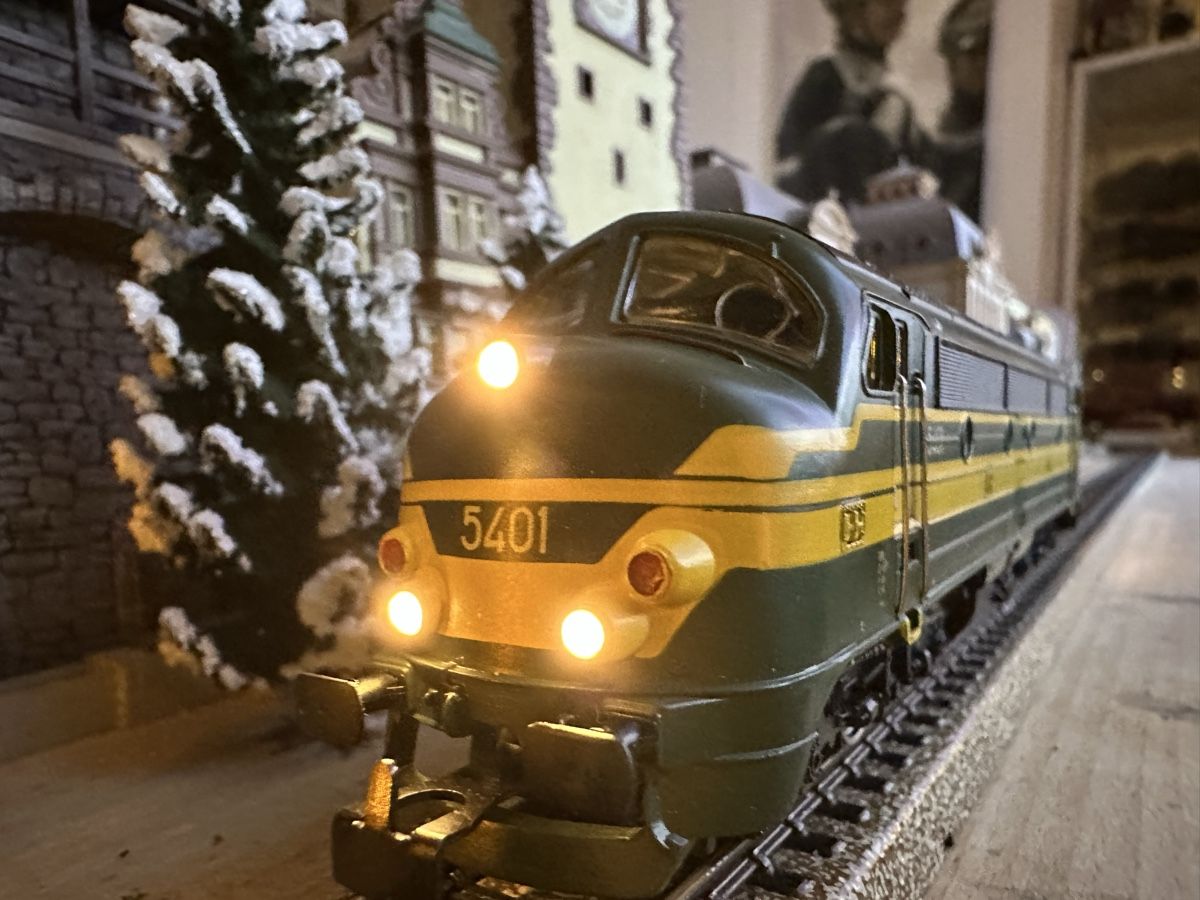 Märklin Modellini di ferrovie: Märklin 3133 SNCB BR 54 – Usato da Lupsingen venduto da New-Haven
