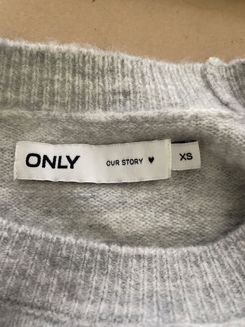Only Maglioni & Felpe: ONLY Pullover, Grösse XS, Strickpullover, Grau – Usato da Wollerau venduto da Poschro68 2