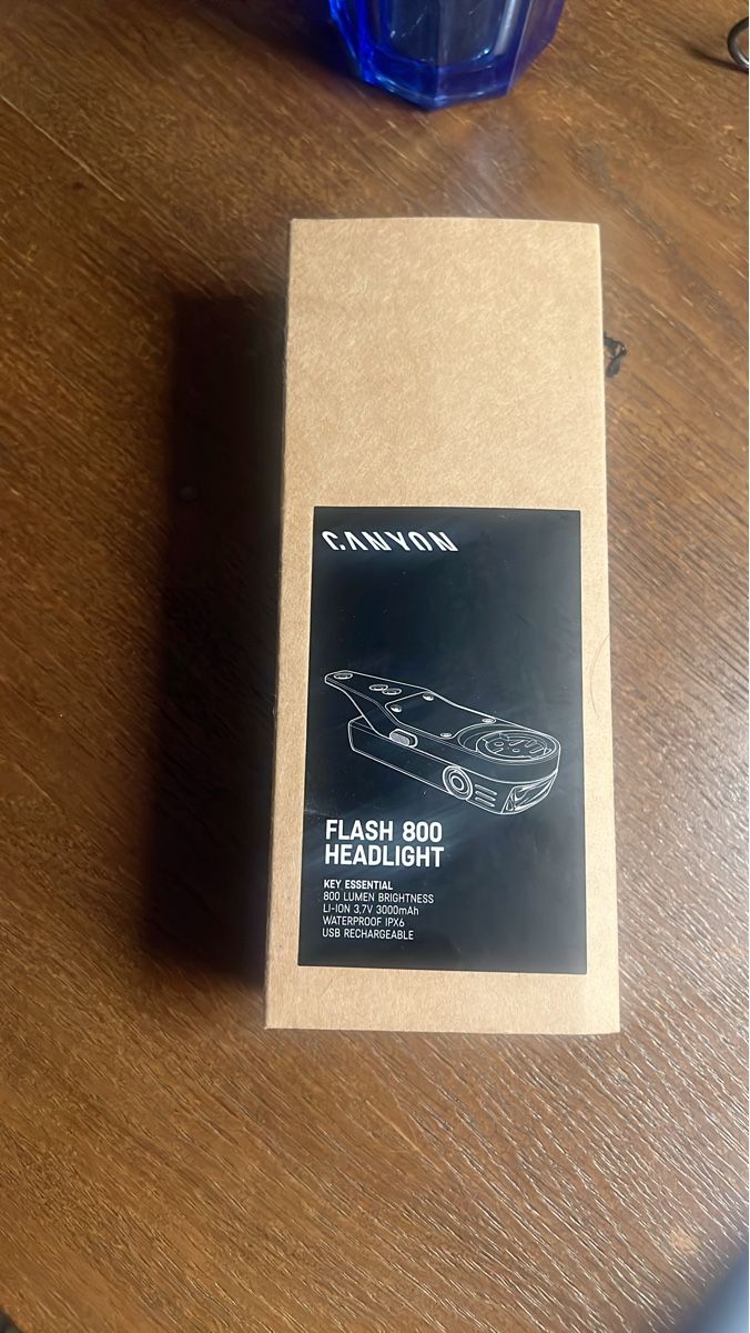 Canyon Biciclette: Canyon Flash 800 Headlight neu - UNGEÖFFNET! – Nuovo e nell'imballaggio originale da Samstagern venduto da Emanuelfreiherr