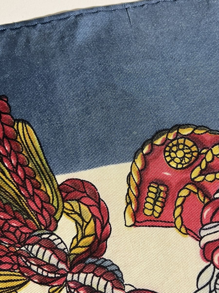 Hermès Foulard & Sciarpe: Carré Hermès, vintage – Usato da St-Pierre-Clages venduto da ste_xk6p 5