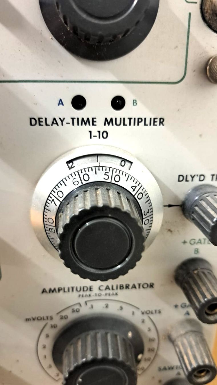 Misurare: Tektronix 585A - Oscilloskop - 1963-1965 – Difettoso da Genève venduto da Boltz57 1