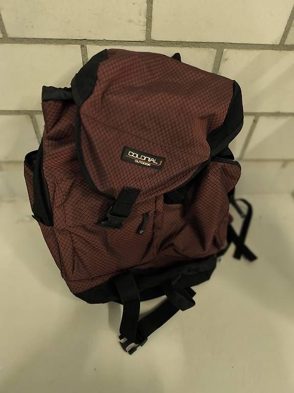 Rucksäcke: Trekking Rucksack ca. 25-30l – Gebraucht aus Escholzmatt von fab_8fdd
