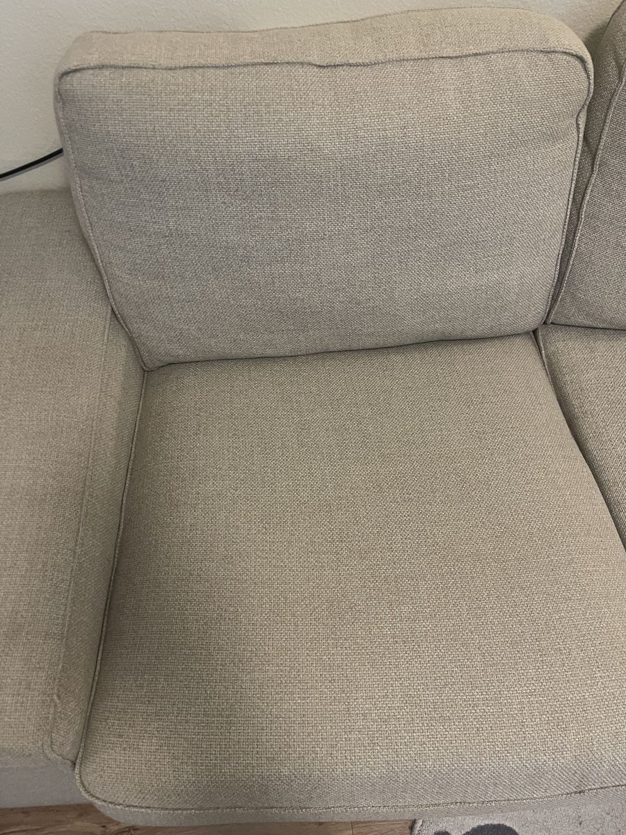 Divani: Couch - Like New – Usato da Zürich venduto da Jiajun_Peng 1