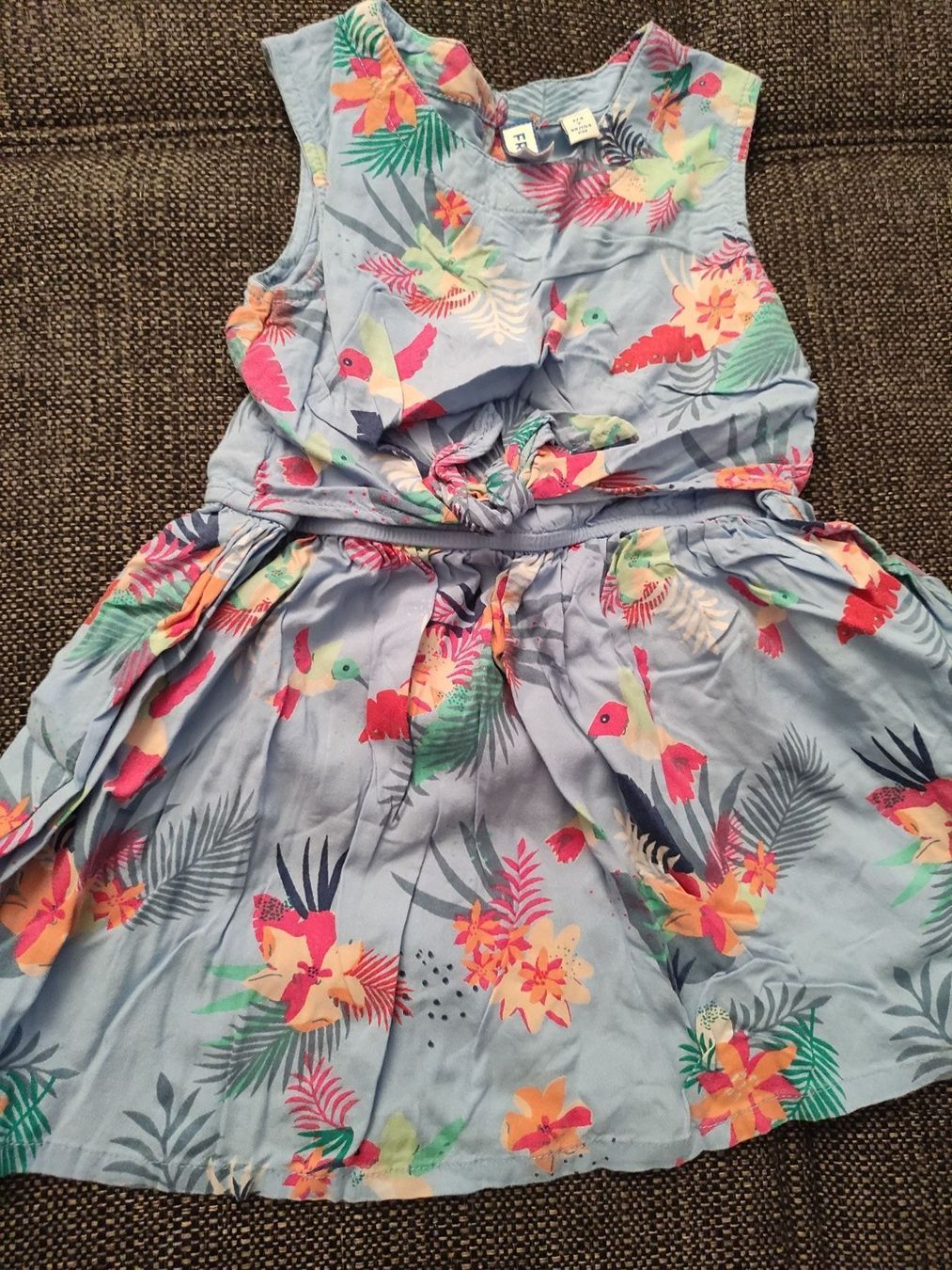 Vestiti & Gonne: Kleid Gr 98/104 – Usato da Zollikerberg venduto da nmonika