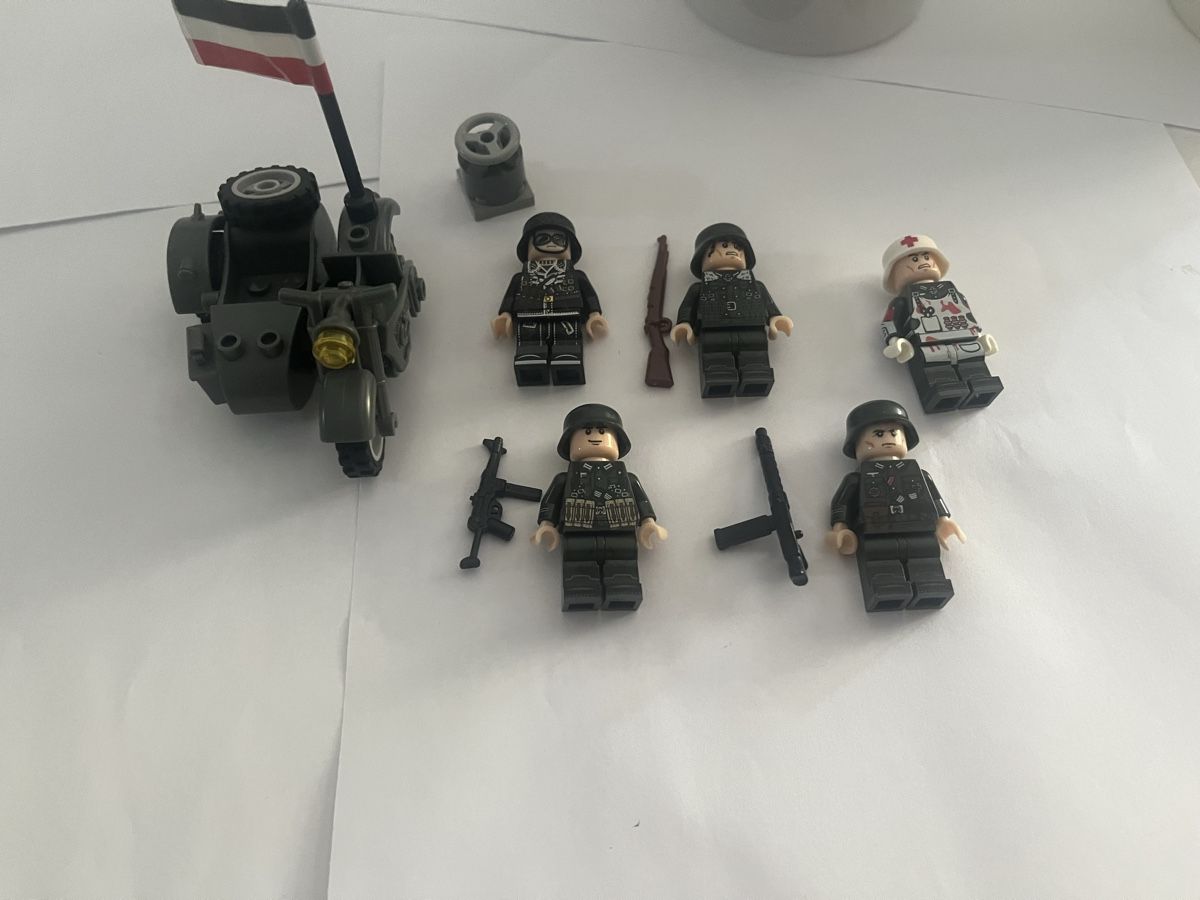 Statuette: Ww2 Custom Klemmbaustein Minifiguren German Soldiers – Nuovo (secondo la descrizione) da St. Margarethen TG venduto da nic_n9n5 1