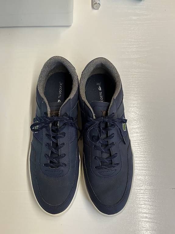 Chaussures hommes: Lacoste Schuhe Grösse 44 – D'occasion à Filisur par Folle74