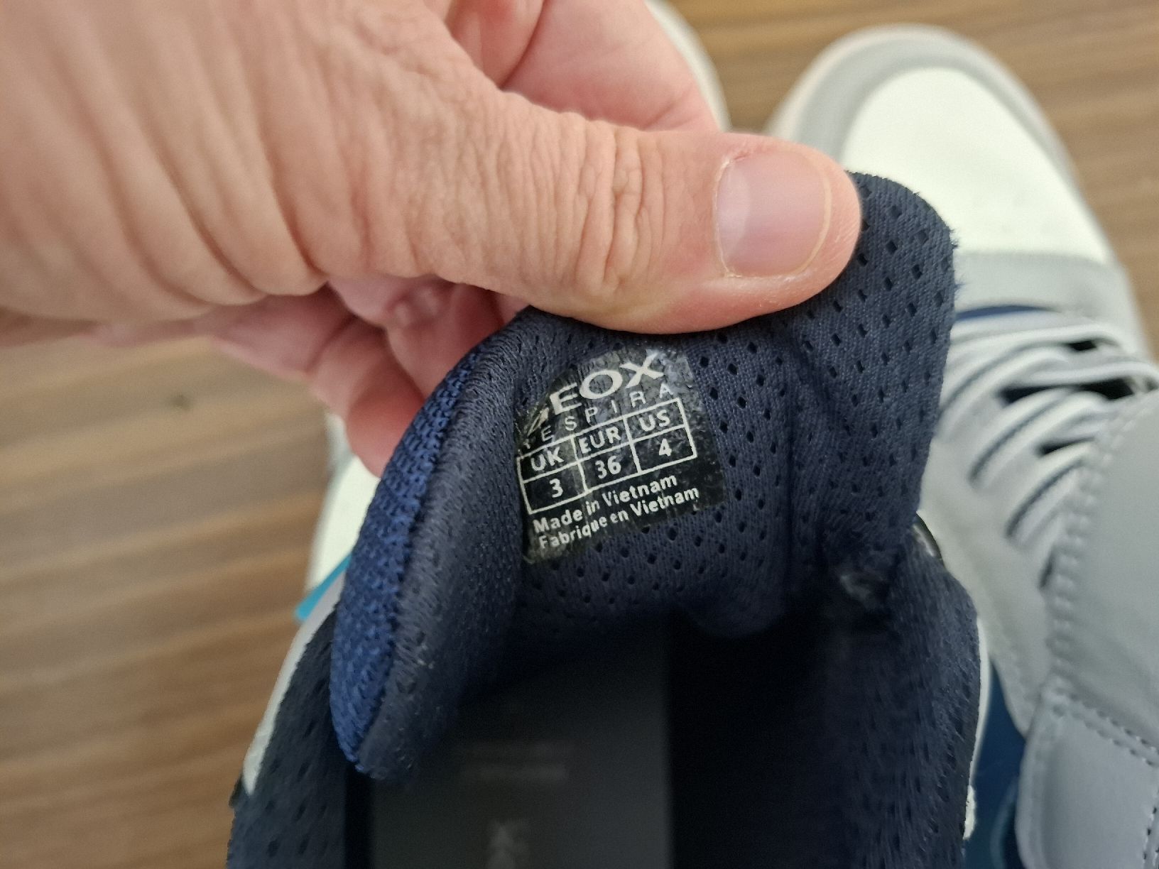 Geox Scarpe per ragazzi: Sneaker 36 – Usato da Winterthur venduto da Simime 3