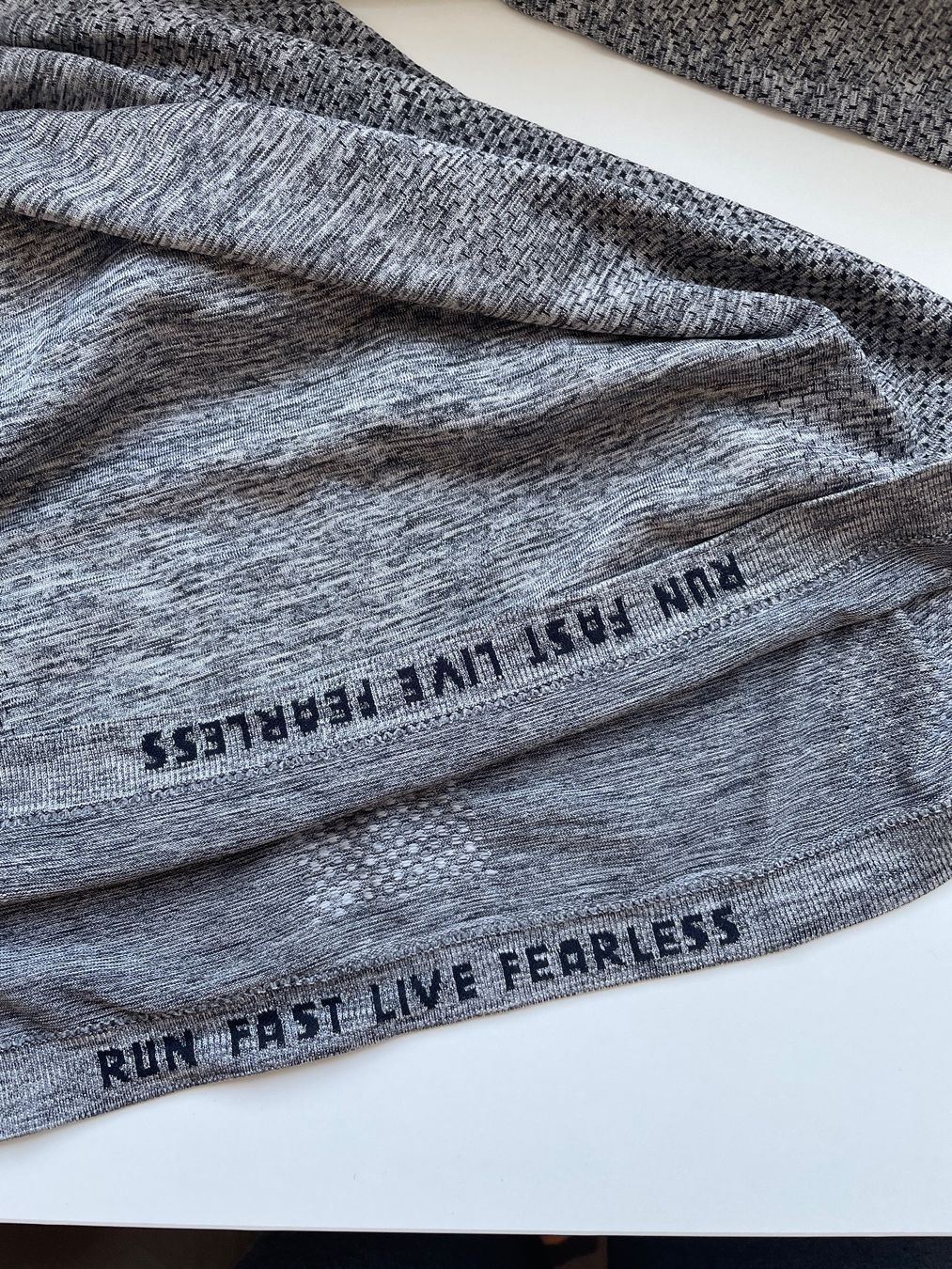 Nike Tops: Nike Dry Fit Oberteil Gr. S. – Gebraucht aus Zürich von Nhpp 4