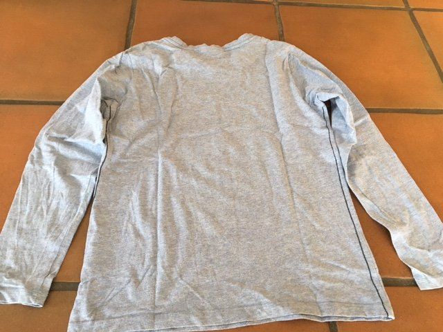 Kleiderpakete & -sets: 2 Sweatshirts Grösse 140 – Gebraucht aus Rechthalten von Cheech2 6