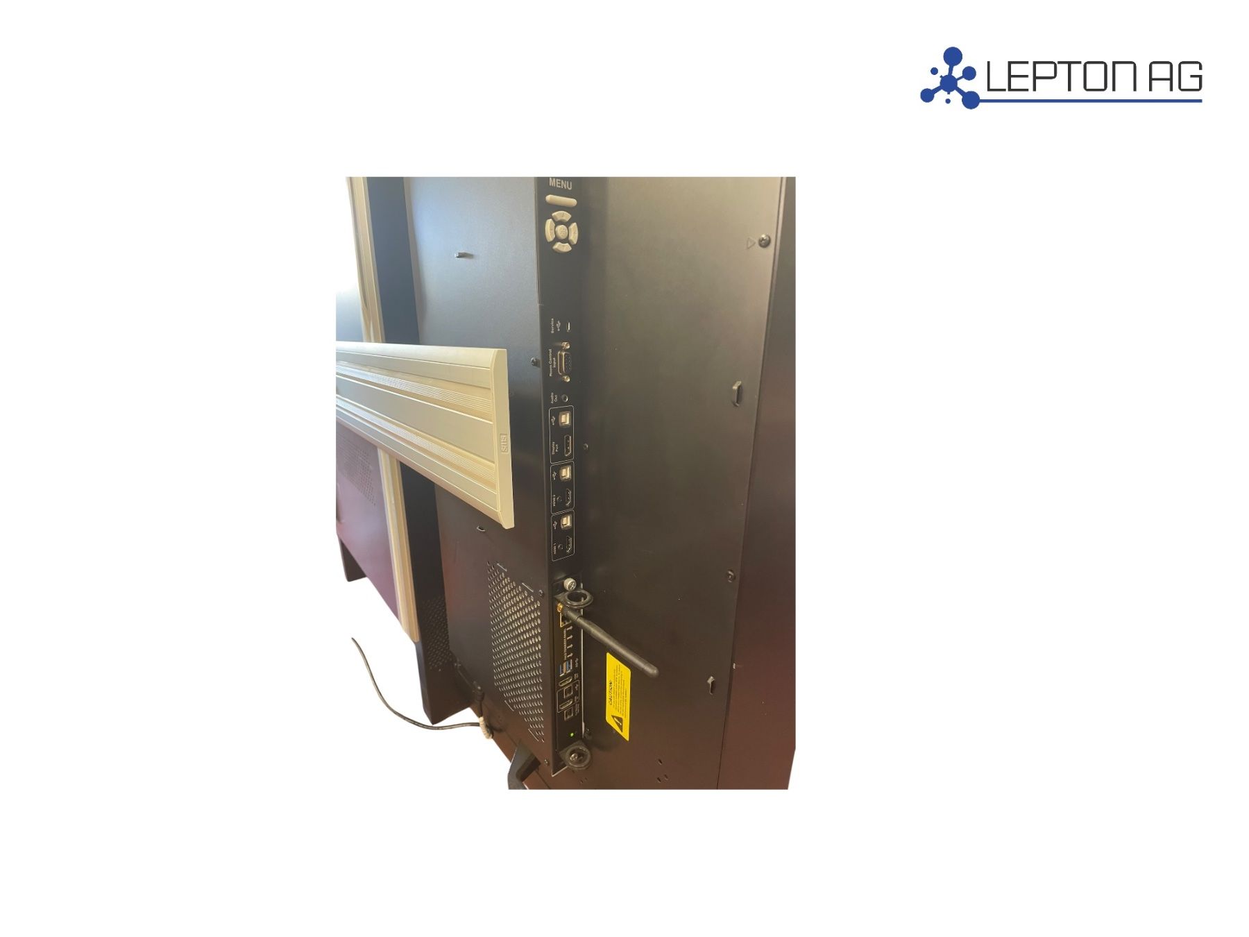 Monitor: SMART Smartboard SPNL-6075 Interactice Touchpanel 75" – Usato da Niederdorf venduto da LeptonAG 3
