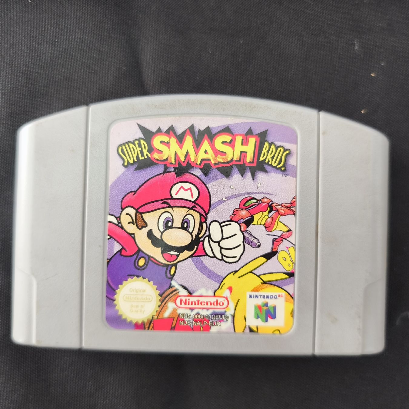 Jeux: Jeu Super Smash Bros. - Nintendo 64 – D'occasion à Montet (Broye) par Mimsoline