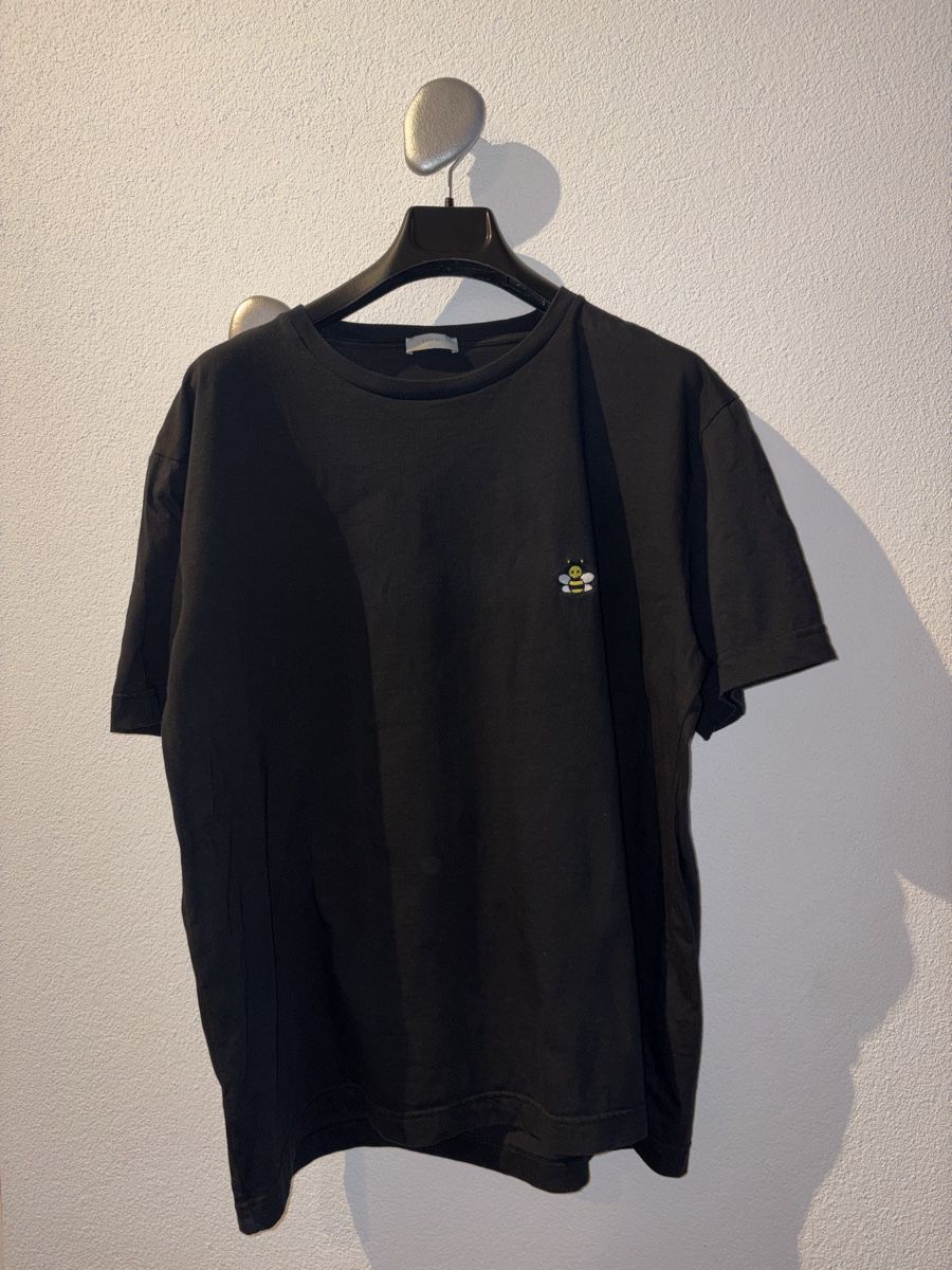 Dior T-shirt: DIORxKAWS SHIRT – Nuovo (secondo la descrizione) da Zürich venduto da JMima