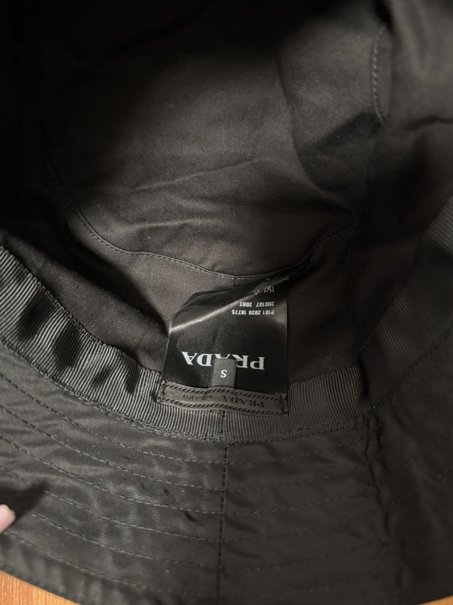 Prada Hüte, Mützen & Caps: Prada Hut – Gebraucht aus Lohn-Ammannsegg von aemu12 2