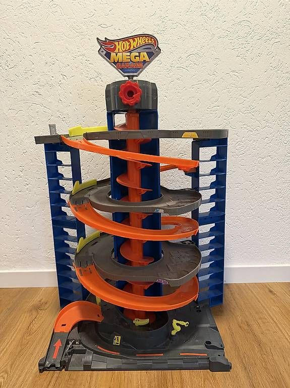 Jouets: Autospielzeug – D'occasion à Rothenburg par Hari.A 4