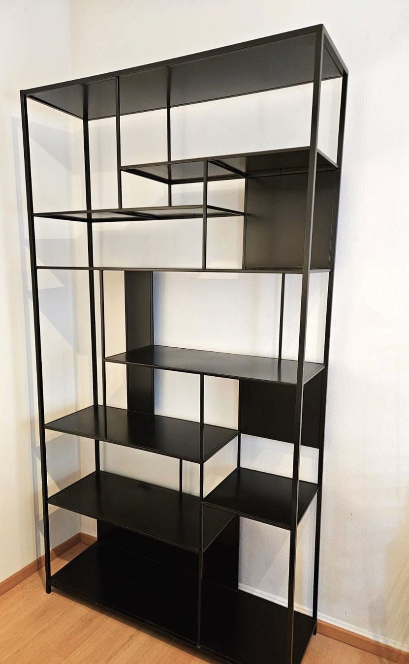 Scaffali: Stylisches schwarzes Stahlregal – Usato da Zürich venduto da LaTallia 1