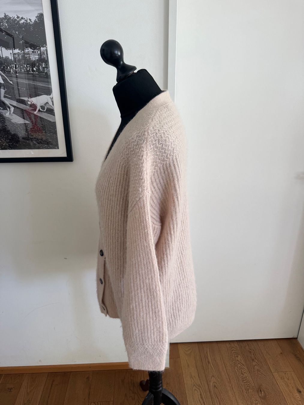 Closed Jacken: Closed Jacke beige Pulli Strickjacke ML – Gebraucht aus Wallisellen von Aboutfashion 1