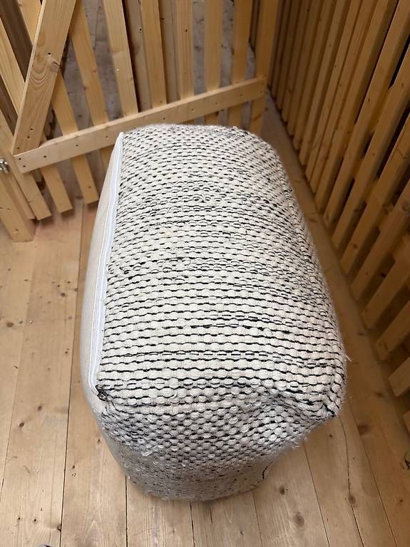 Sessel: Pouf – Gebraucht aus Teufen AR von daniela.si 1