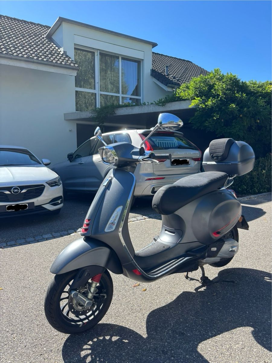 Vespa Scooter: Piaggio Vespa Sprint 125 – Usato da Aarwangen venduto da tri_vr92 2