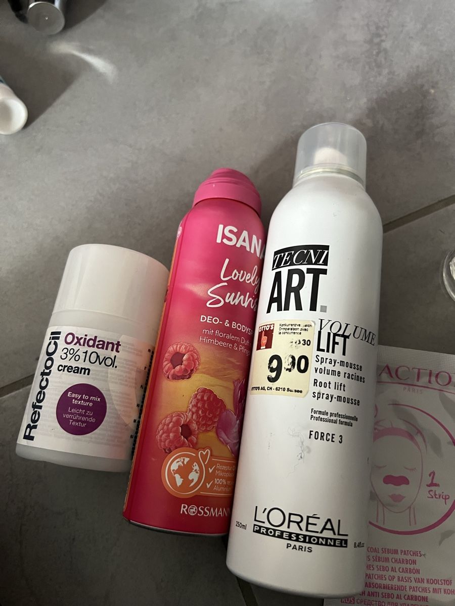Cura del viso: Diverse Kosmetik Produkte – Usato da Oberentfelden venduto da Dianaaaaaa 2