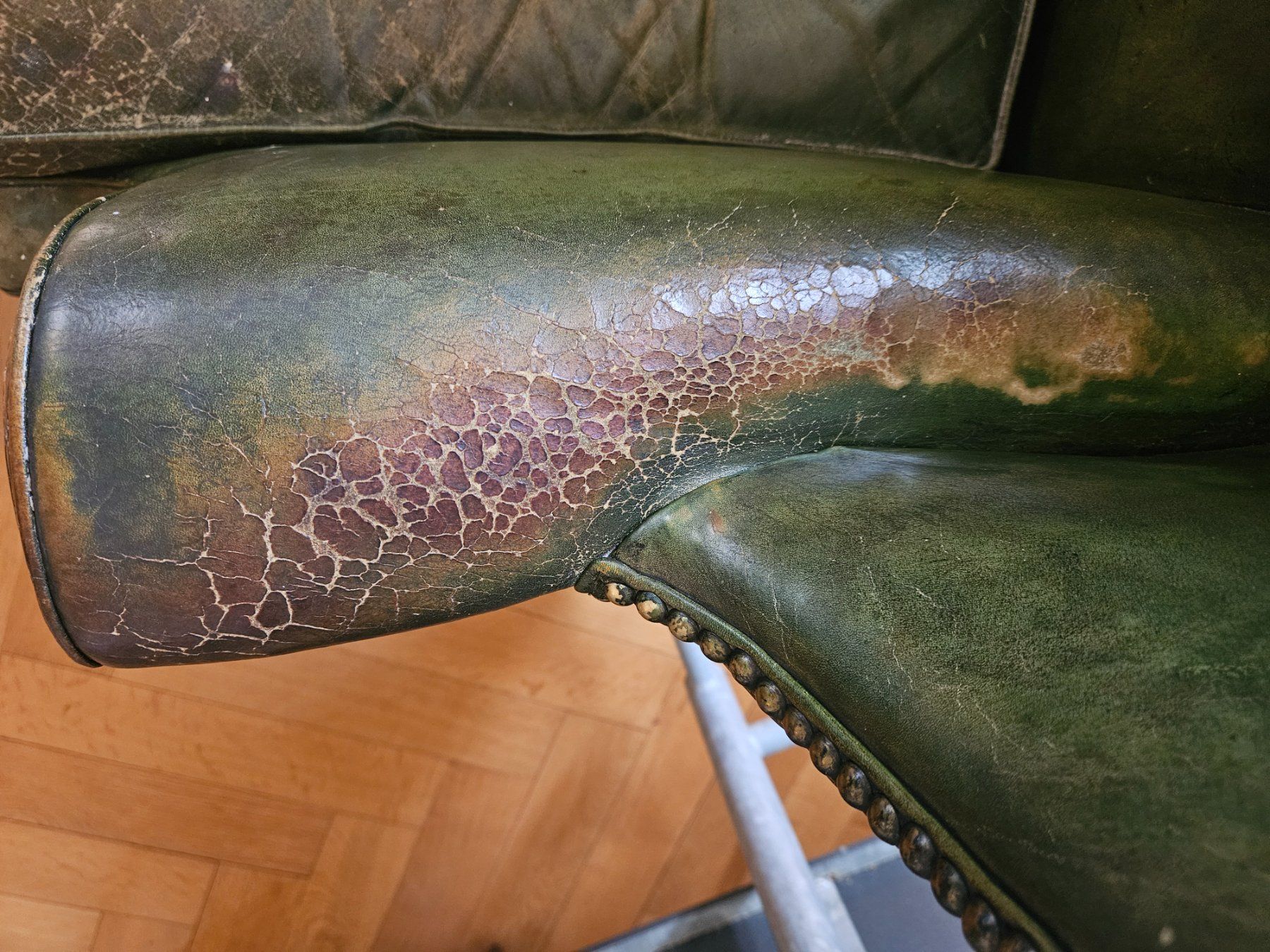Poltrone: Ledersessel (war mal grün) – Usato da Oberwil BL venduto da Cla_Hu 4