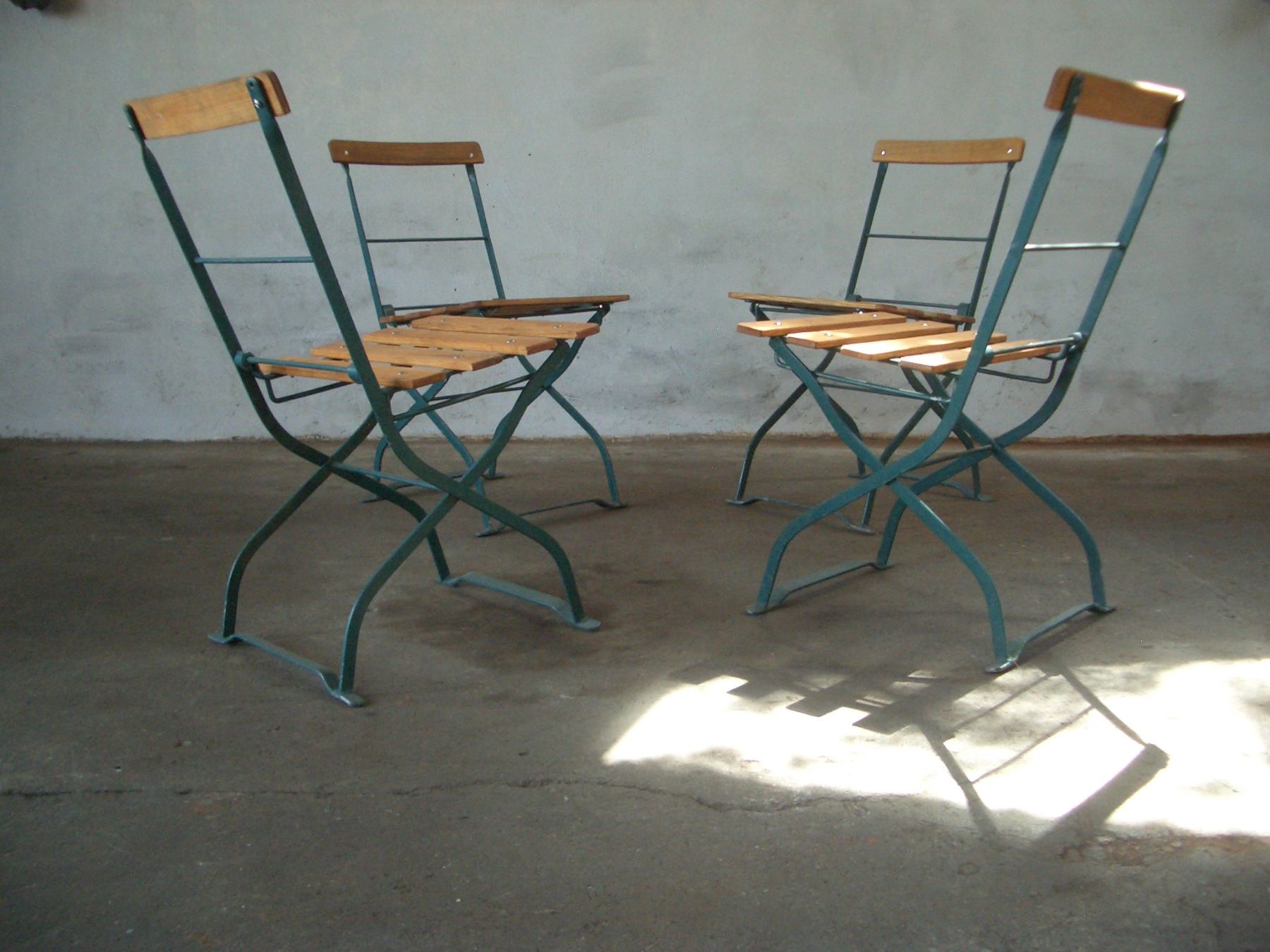 Sedie: 4 Original Biergarten Stühle – Usato da Lützelflüh-Goldb venduto da bea_62gv 2