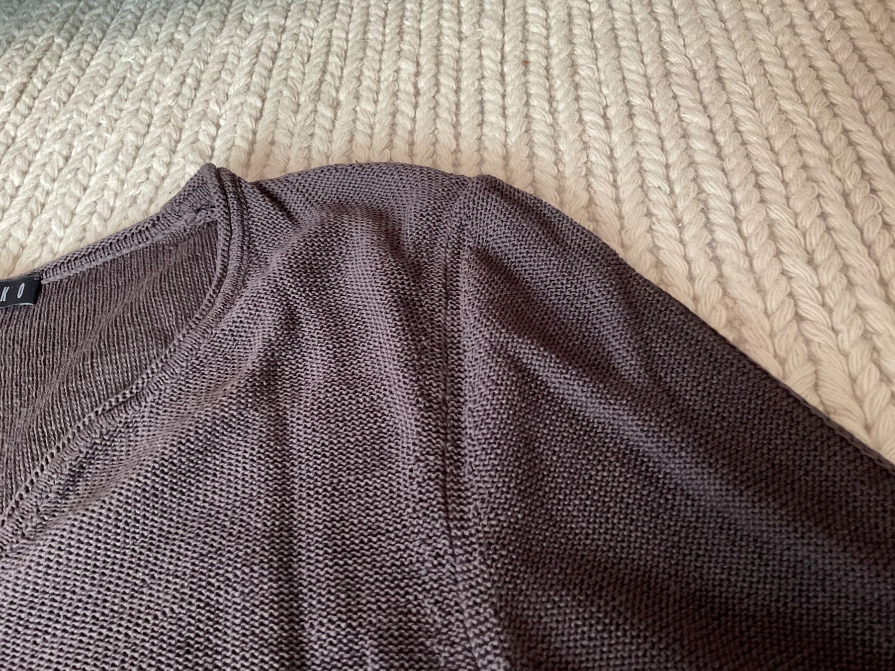 Ischiko Pullover & Sweatshirts: ISCHIKO    Pullover 44 eher 42 – Gebraucht aus Weiningen ZH von moon-55 3