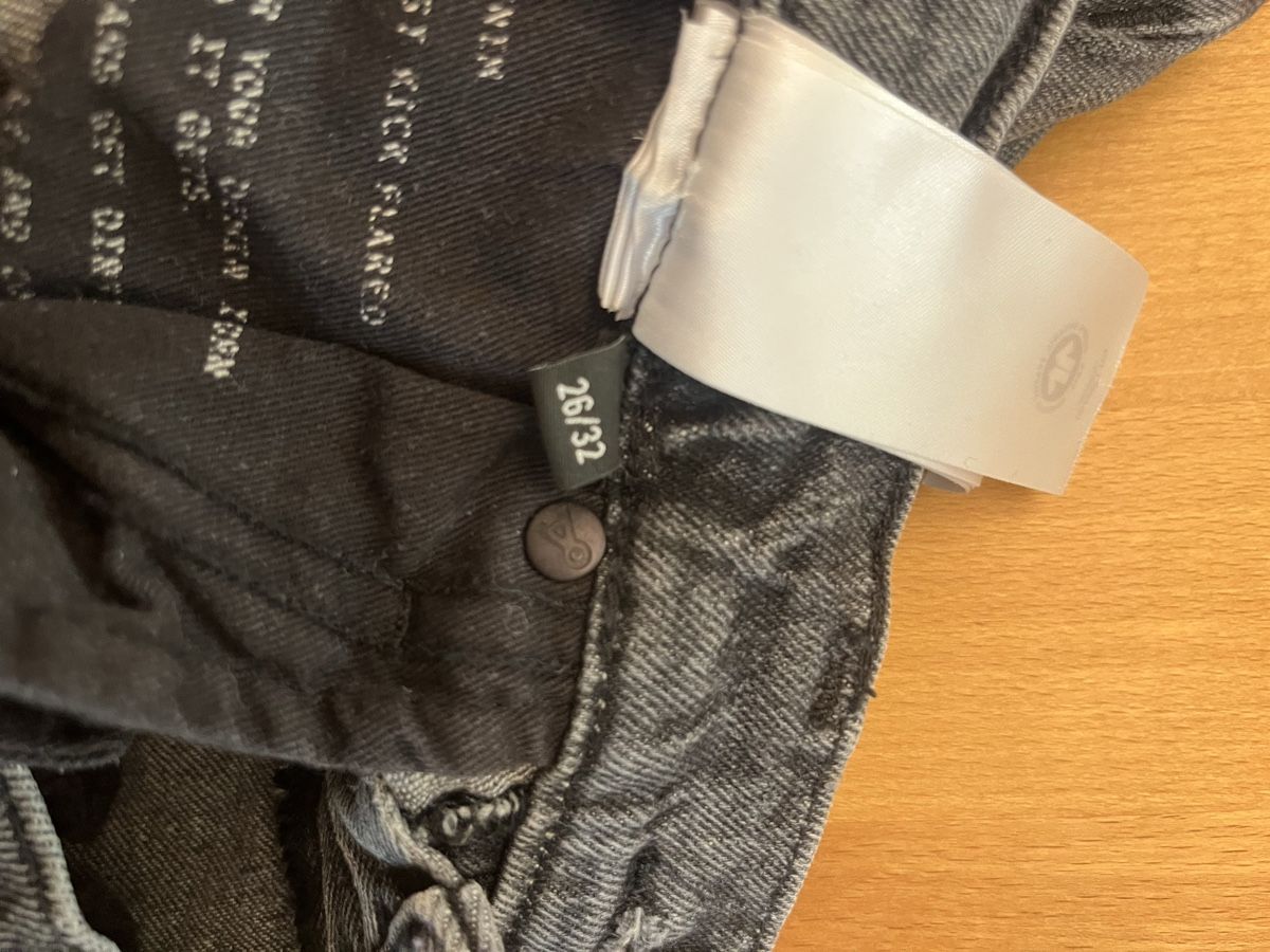 Armedangels Jeans: ARMEDANGELS VELAARI Mid Waist Flared Jeans m – Nuovo (secondo la descrizione) da Luzern venduto da noe_jc8r 5